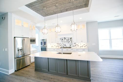 17 Stunning White Kitchen Cabinets That Will Brighten Your Space